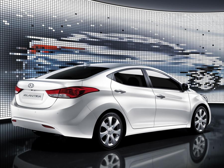  Hyundai Elantra 2010 года  (фото 8 из 19)